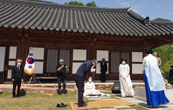 5일 하동 박경리문학관에서 열린 “큰 작가 박경리 선생 서거 13주기 추모문학제”