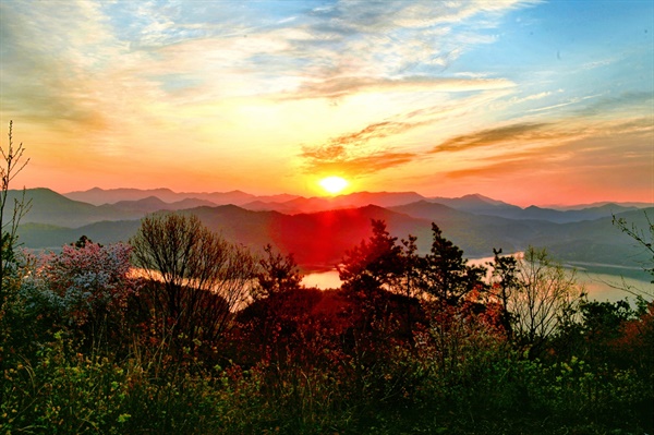 마산동산성의 해돋이 풍경