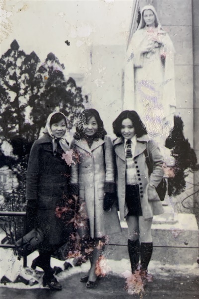 1960년대 정양숙·길자·화숙 세자매가 찍은 사진. (왼쪽부터)