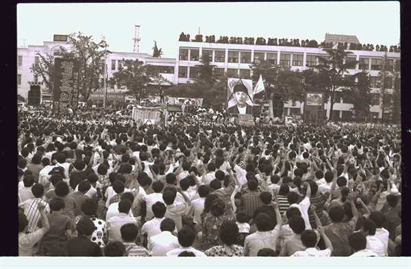 1991년 6월 8일 옛 전남도청 앞에서 '애국고등학생 고 김철수열사 민주국민장'이 거행됐다.