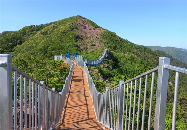  하동 지리산 형제봉 신선대 구름다리 준공.