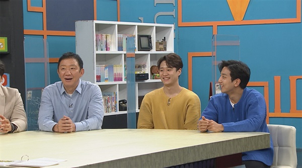  지난 25일 방영된 MBC에브리원 '비디오스타'의 한 장면.허재-허웅-허훈(사진 왼쪽부터) 3부자는 최극 각종 예능 초대손님으로 맹활약중이다.