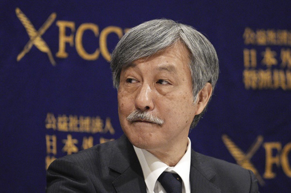 우에야마 나오토 일본 전국의사노조 위원장이 지난 27일 주일외국특파원클럽(FCCJ)에서 외신기자들을 대상으로 기자회견을 하고 있는 모습. 그는 "일본 정부가 올여름 도쿄올림픽을 개최하면 안 된다"고 주장했다.