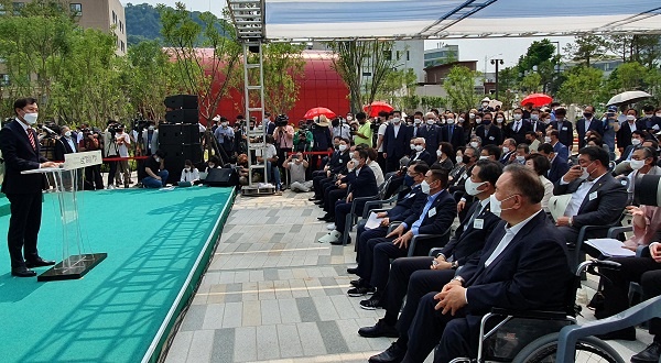  9일 오후 2시 남산예장공원 개장식에서 오세훈 서울시장이 환영사를 하고 있다.  