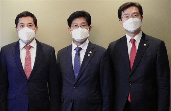 박대출, 강민국 국회의원은 6월 11일 노형욱 국토교통부 장관(가운데)을 만나 LH 혁신방안에 대한 입장을 전달했다.