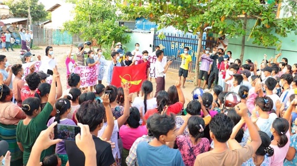 미얀마 민주화 시위와 평화법회.