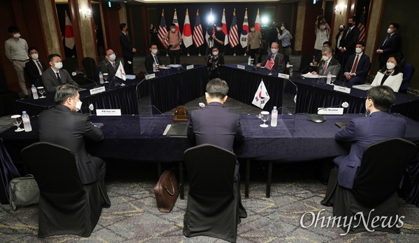 한미일 북핵수석대표가 오는 16일부터 19일까지 미국 워싱턴에서 협의를 갖는다. 사진은 지난 6월 서울에서 열린 한미일 북핵수석대표 협의 장면.