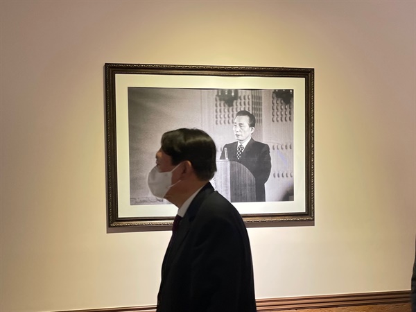 윤석열 전 검찰총장이 2일 오후 서울 마포구 상암동 박정희대통령 기념재단을 방문하고 있다. 