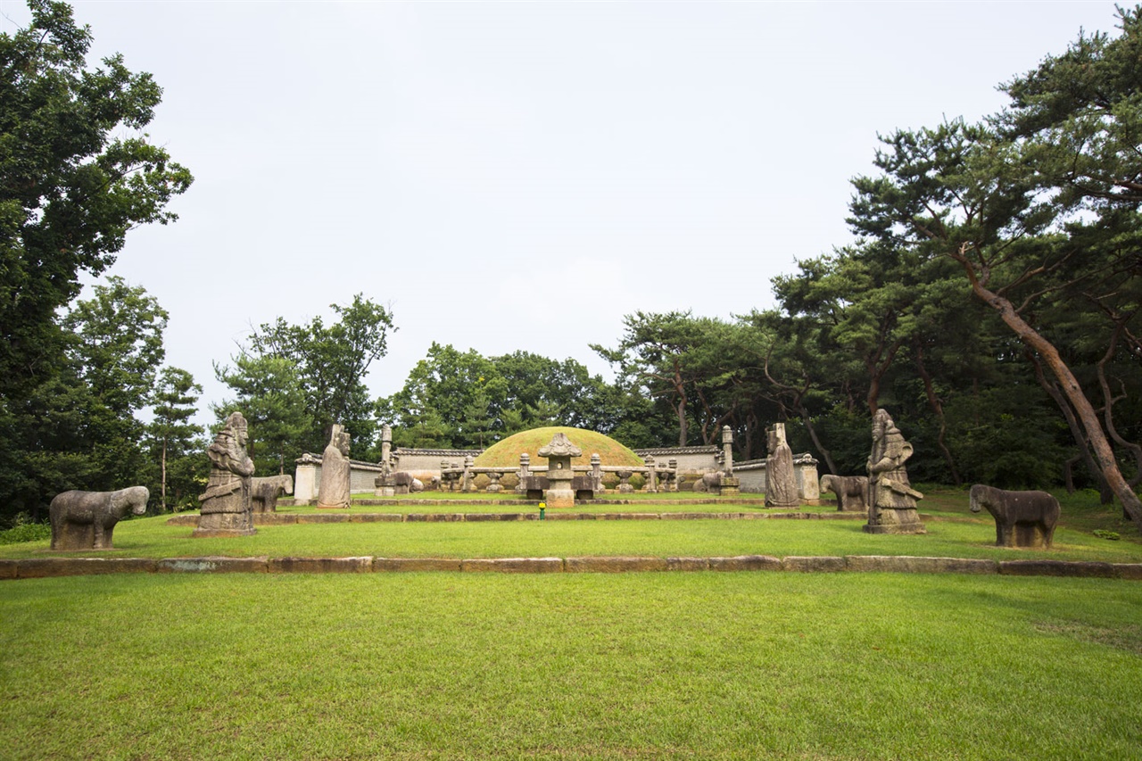 서삼릉 태실에 있는 회묘는 폐비 윤씨의 묘이다.