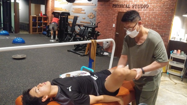 김보상 휘트니스 강사 김 코치는 "운동선수의 경기력은 우월한 신체조건의 차이가 아니라 신체 밸런스를 높여 자신이 가진 최대한 힘을 쓸 수 있는 자가 이기는 것"이라고 말했다.