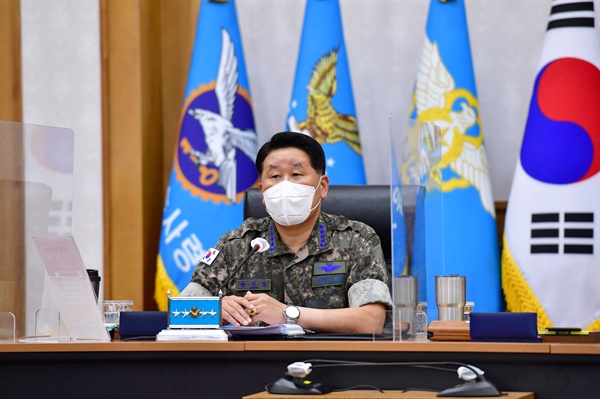  지난해 7월 13일 '21년 전반기 공군지휘관회의'를 주재하는 박인호 공군참모총장.