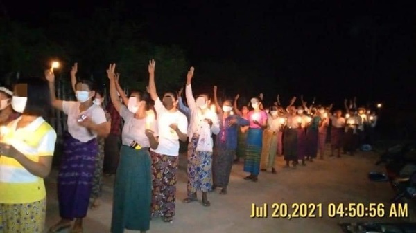 20일 이른 아침 미얀마 먀인 시민들