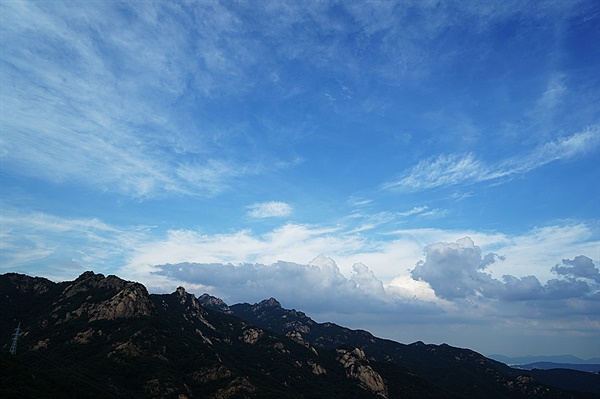 족두리봉에서 바라본 향로봉