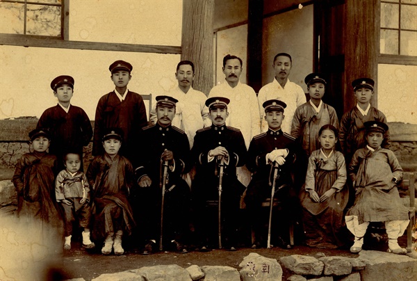 1917_진동공립보통학교 졸업사진