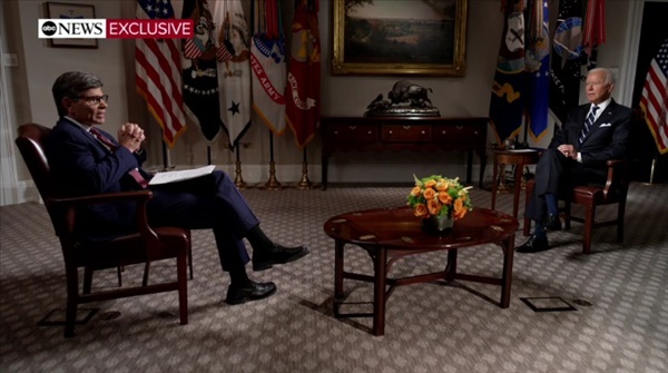 조 바이든 미국 대통령과 ABC 방송의 아프가니스탄 사태 관련 인터뷰 갈무리
