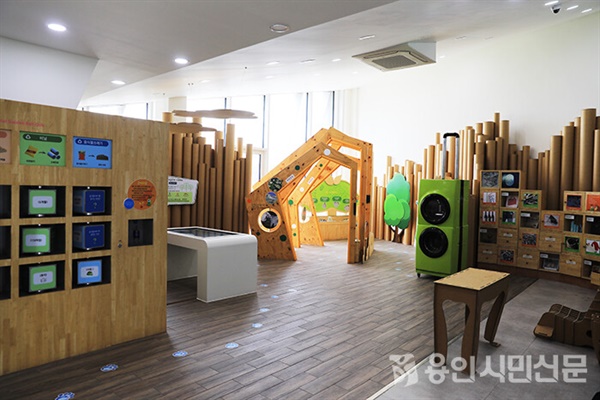 인천광역시 미추홀구 인천업사이클에코센터 3층에 있는 업사이클 놀이터 모습