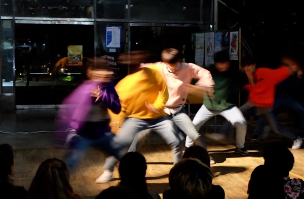춤을 추는 댄서들(자료사진). 
