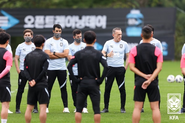  이라크와의 2022 카타르 월드컵 아시아지역 최종예선 1차전에 대비해 훈련하는 한국 축구대표팀 