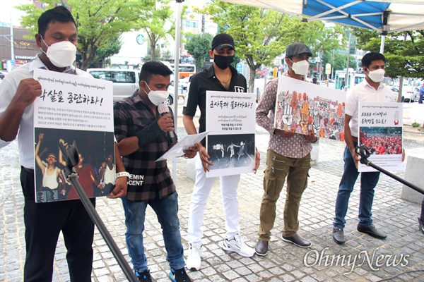 5일 오후 창원역 광장에서 열린 '미얀마 민주주의 연대 27번째 일요시위'. 경남스리랑카교민회의 입장 발표.