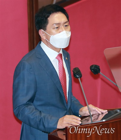 국민의힘 김기현 원내대표가 9일 서울 여의도 국회에서 열린 본회의에서 교섭단체 대표연설을 하고 있다.