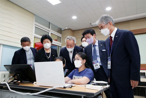 별천지배움터 하동행복마을학교 개관식.