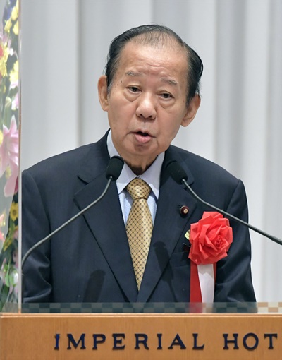 일본 자민당 니카이 도시히로 간사장이 지난 9월 16일 도쿄에서 열린 일본 상공회의소 회의에서 연설하고 있다.