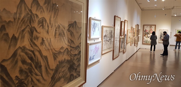 9월 28일부터 10월 4일까지 창원 성산아트홀에서 열리는 <북녘 미술작품 조선화 100작품 특별전>.
