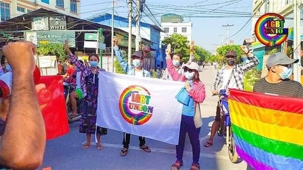  30일 만달레이 성소수자들의 군부독재 반대 시위