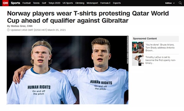  작년 3월 노르웨이 축구 대표팀 선수들의 2022 카타르 월드컵 이주 노동자 혹사 항의를 보도하는 CNN 뉴스 갈무리.