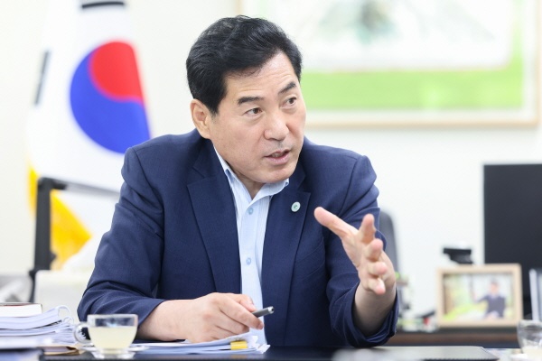 김상돈 의왕시장은 "의왕 대전환을 이끌어 낼 유일한 적임자는 김상돈"이라며, "시민들이 한 번 더 기회를 주실 것으로 믿는다"고 자신했다.