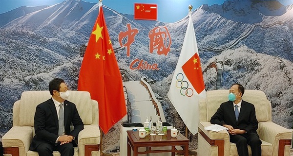  황희 장관은 지난 2월 5일 중국의 거우중원(苟仲文) 국가체육총국 국장(중국 체육장관)을 만났다.
