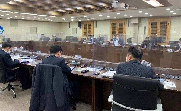 인천시는 2월 24일 안영규 행정부시장, 조택상 균형발전부시장 공동 주재로 2023년도 국비 확보 보고회를 개최했다.
