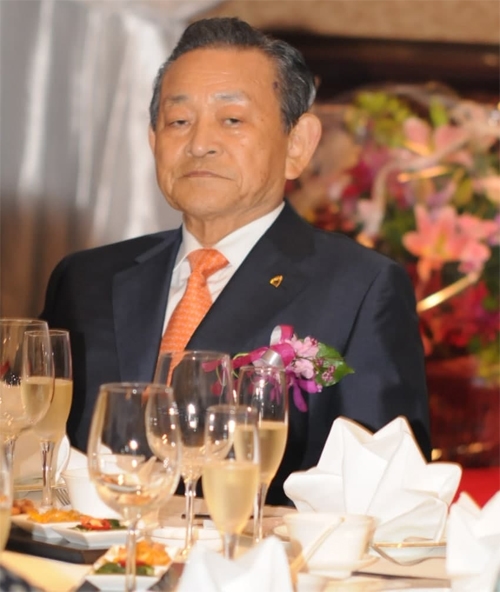 지난 2008년 8월 25일 라마다르네상스호텔에서 열린 본인의 희수연(77세)에 참석한 조남욱 삼부토건 회장.