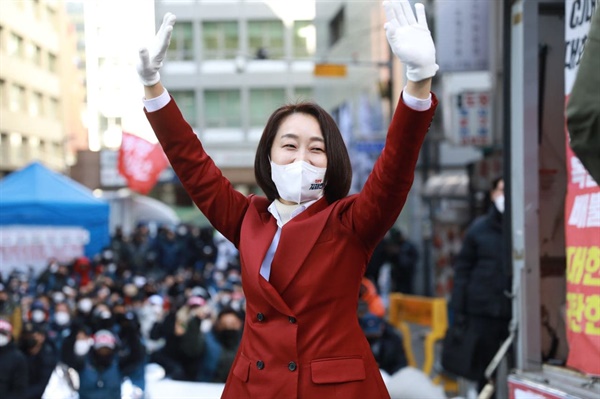 CJ대한통운 택배노동자들은 찾은 김재연 진보당 대선후보