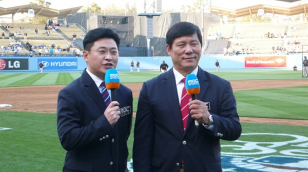 오랜 기간 동안 마이크를 잡았던 허구연 해설위원(오른쪽)이 한국 야구 발전이라는 과제를 안고 KBO 총재직을 맡게 됐다.