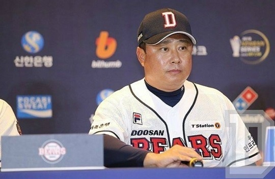  8년 연속 한국시리즈 진출에 도전하는 두산 김태형 감독