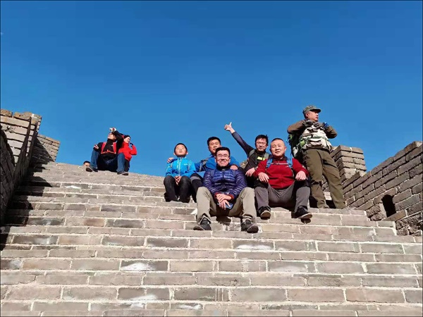  중국 친구와 지엔코우 만리장성 등산 기념 사진