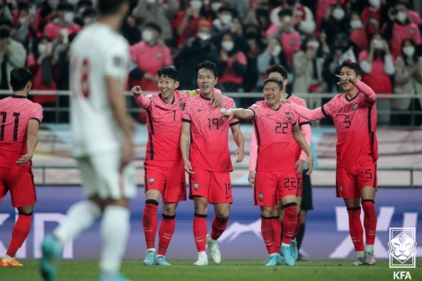  2022 카타르 월드컵 본선에 진출한 한국 축구대표팀 선수들