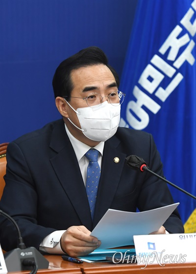 더불어민주당 박홍근 원내대표가 1일 서울 여의도 국회에서 열린 비상대책위원회의에서 발언하고 있다.