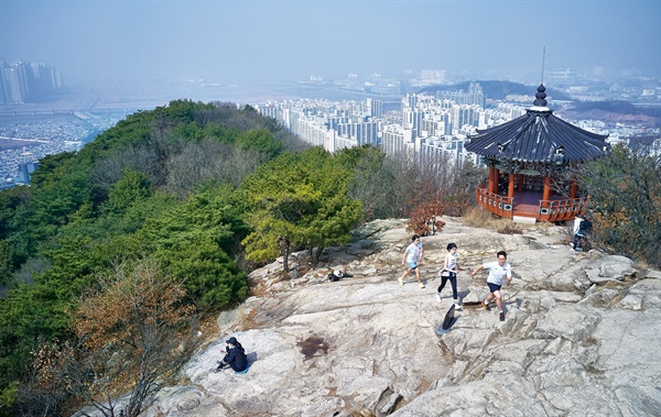 인천 청량산/ 흥륜사, 15분만에 송도와 서해바다를 한눈에