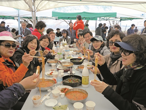  청산국수축제 풍경