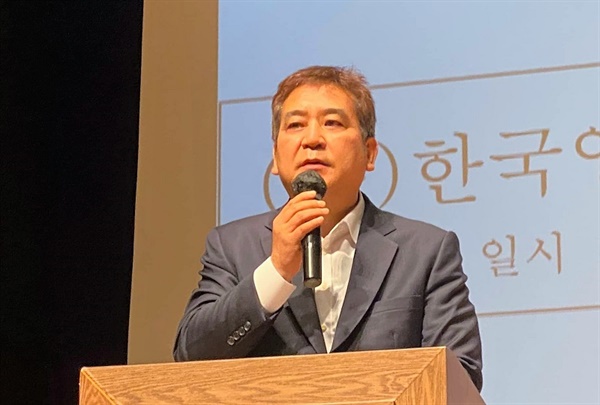 한국영화인총연합회 이사장 양윤호 감독