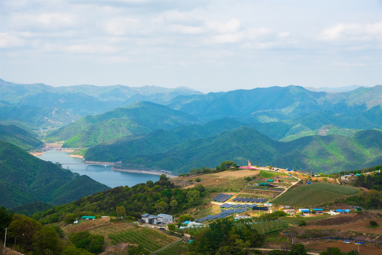  하늘전망대에서 바라본 화산마을