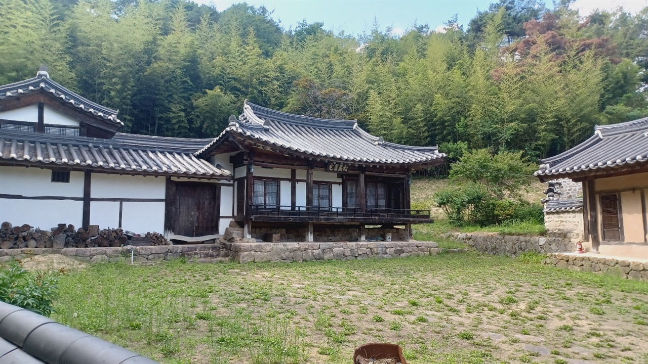 송암구택 송암 권호문 선생 종택. 관물당과 함께 있다.