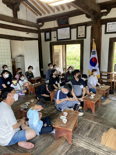  임청각 군자정에서 가진 북 콘서트.