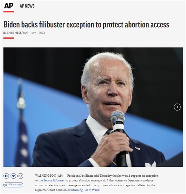 조 바이든 미국 대통령의 낙태권 입법화 발언을 보도하는 AP통신 갈무리.
