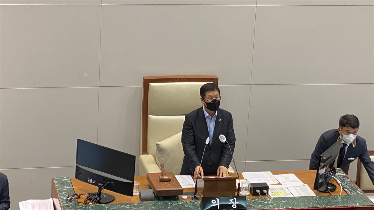 제9대 성남시의회 전반기 의장에 국민의힘 소속 3선 박광순(65) 의원이 선출됐다.