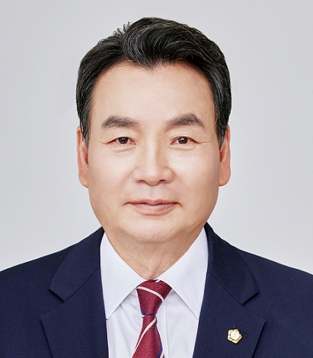 국민의힘 의총에서 제9대 강남구의회 전반기 의장으로 내정된 김형대 의원.
