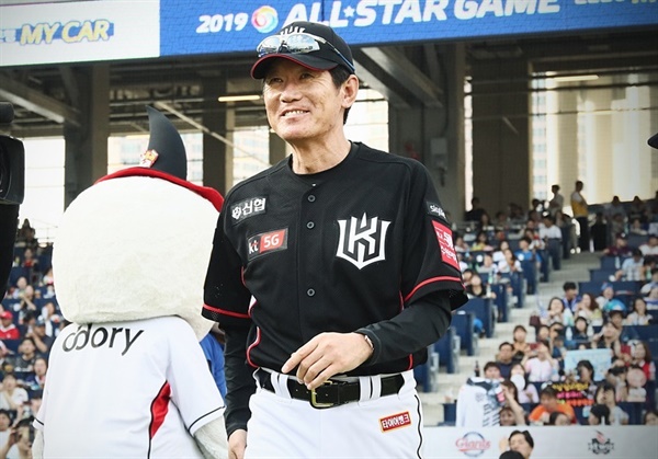  2023 월드베이스볼클래식(WBC) 한국 야구 대표팀을 이끌 이강철 감독 