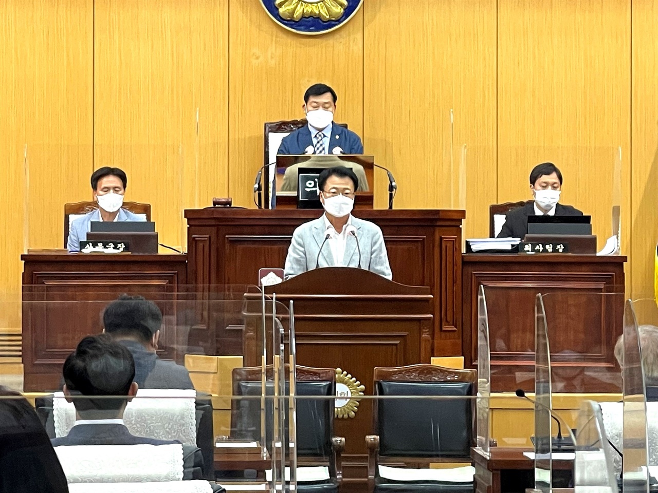 25일 의회운영위원장으로 선출된 김용경 시의원이 앞으로의 포부를 밝히고 있다.


